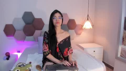 Annie Bluee online show from March 23, 12:10 pm