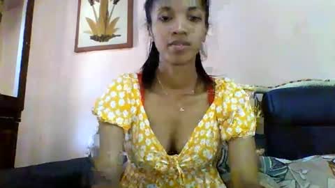 anniesexy1 online show from November 24, 8:35 am