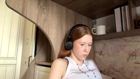 Kira online show from April 20, 10:18 am