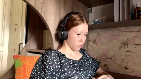 Kira online show from April 19, 8:15 am