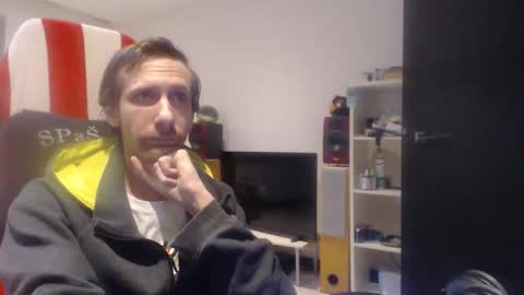 LoyalDog online show from April 7, 1:40 am