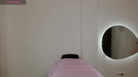 Anny  online show from March 18, 10:04 pm