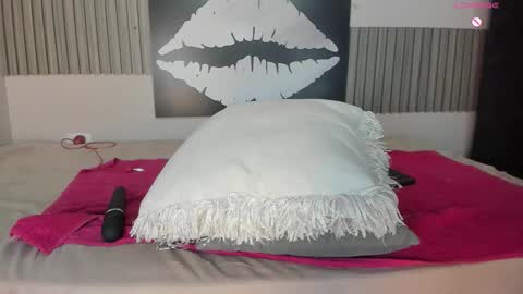 Anny online show from December 19, 11:11 pm