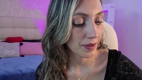 Anny online show from February 6, 12:30 pm