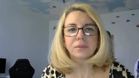 anny_wild1 online show from April 20, 11:24 am