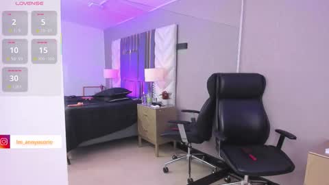 Anny online show from October 23, 10:54 pm