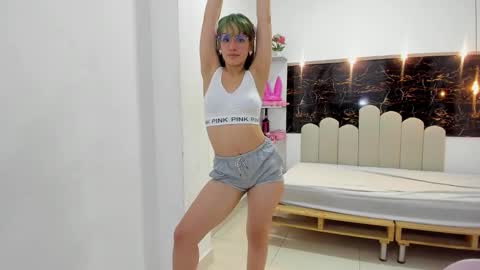 Anny online show from September 22, 8:02 pm