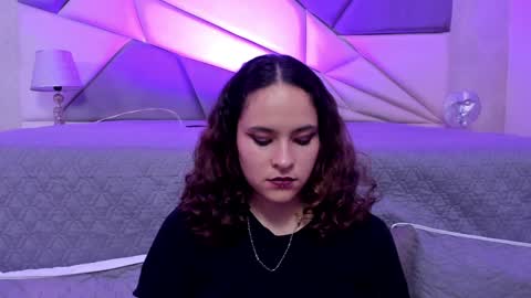 AnnyT online show from February 8, 1:32 am