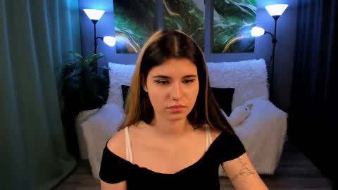 Anora online show from September 25, 6:15 pm