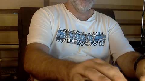 Snapshot of antheris chatting on October 16, 7:46 pm antheris online show from October 16, 7:46 pm