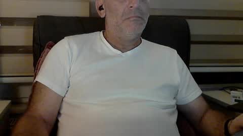 Snapshot of antheris chatting on September 22, 9:08 pm antheris online show from September 22, 9:08 pm