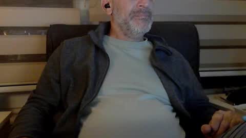 Snapshot of antheris chatting on October 6, 7:10 pm antheris online show from October 6, 7:10 pm