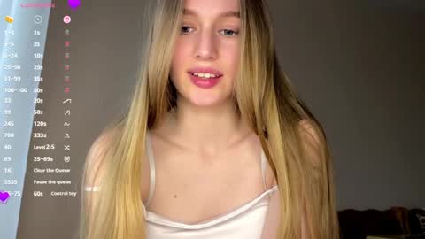 Viktoria online show from May 8, 4:12 pm