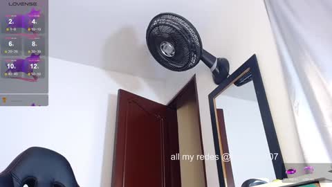 keytlim2407  online show from January 17, 11:07 pm