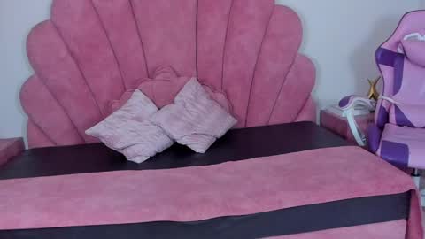 antonella_foxxxx online show from May 31, 8:21 pm