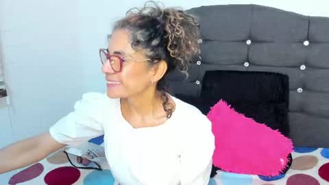 antonella_rizzo01 online show from July 4, 1:31 am