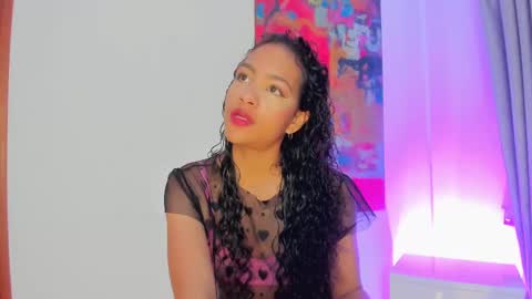 Snapshot of antonellahall_ chatting on March 10, 12:06 pm AntonellaHall  online show from March 10, 12:06 pm