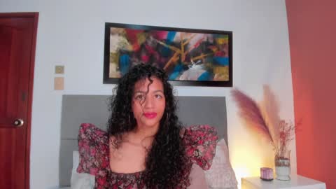 Snapshot of antonellahall_ chatting on February 3, 11:42 am AntonellaHall  online show from February 3, 11:42 am