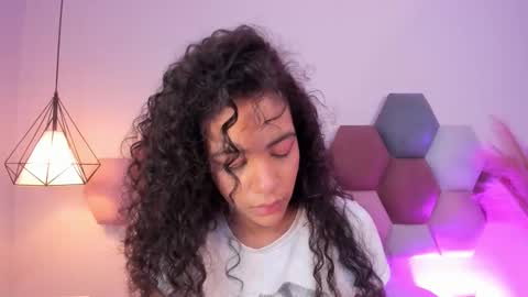 Snapshot of antonellahall_ chatting on October 24, 12:06 pm AntonellaHall  online show from October 24, 12:06 pm