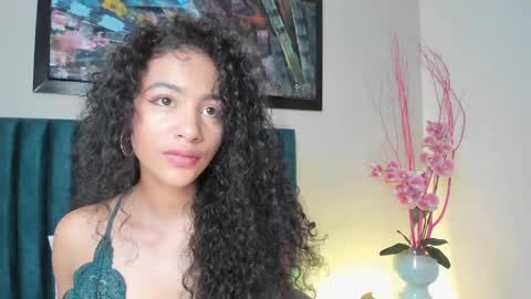 Snapshot of antonellahall_ chatting on October 9, 11:59 am AntonellaHall  online show from October 9, 11:59 am
