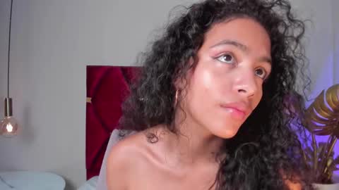 Snapshot of antonellahall_ chatting on September 30, 2:27 pm AntonellaHall  online show from September 30, 2:27 pm
