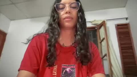Snapshot of antoniabloom chatting on December 14, 3:50 am Antonia online show from December 14, 3:50 am