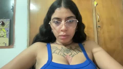 Snapshot of antoniabloom chatting on February 27, 2:25 am Antonia online show from February 27, 2:25 am