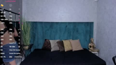 A N T O N I A online show from April 20, 11:35 am