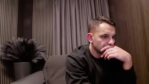 HI My name is Antonio online show from March 8, 8:02 pm