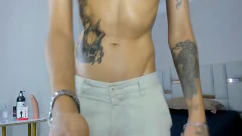 antony_d_ossa online show from June 15, 8:23 pm