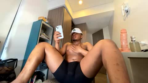 Pedro online show from November 2, 9:15 pm