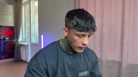 Tom online show from April 19, 10:38 am