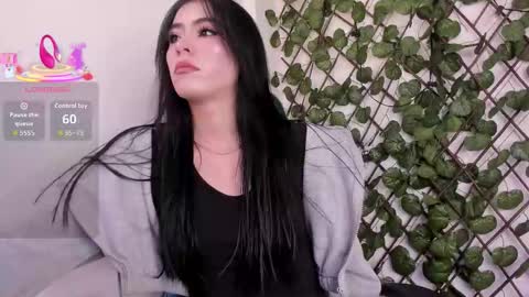 anya_belth online show from October 13, 6:43 pm