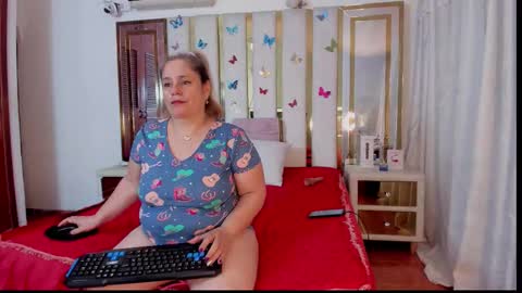 Anyela  online show from February 3, 3:04 am