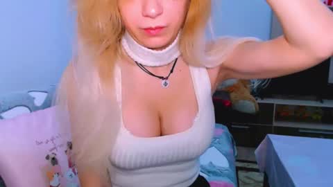 An online show from December 3, 2:34 am