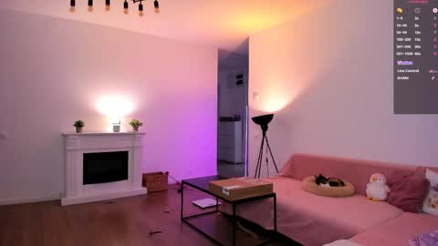 Anysa Smith online show from April 20, 8:23 pm