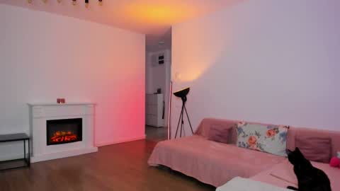 Anysa Smith online show from December 1, 9:06 pm