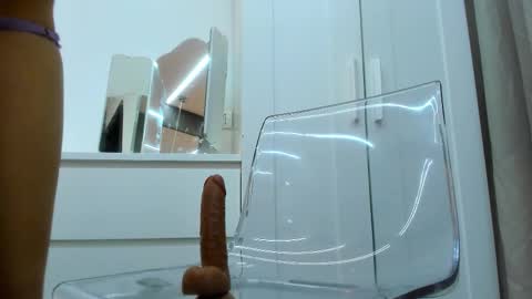 Anyssia  online show from March 21, 8:30 am