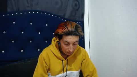 anyu online show from February 1, 4:03 am