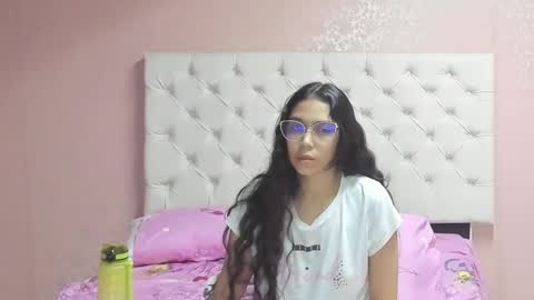 Aome Rainbow online show from February 20, 6:17 am