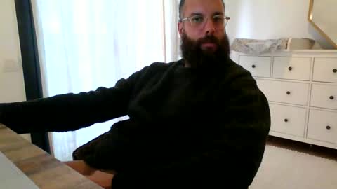 apc_3 online show from December 2, 3:42 pm