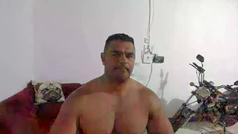 follow me   here you find me online show from February 5, 10:19 am