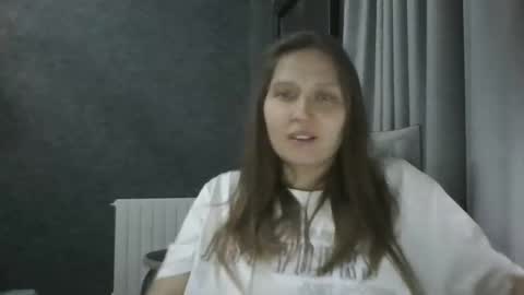 aphrodisiaque_ online show from April 9, 5:40 pm