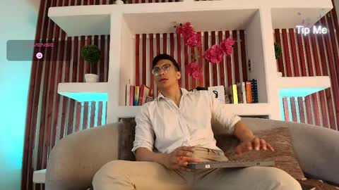 apolo_crus online show from April 19, 3:07 am