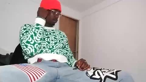 apoloblackbig online show from October 12, 3:32 am