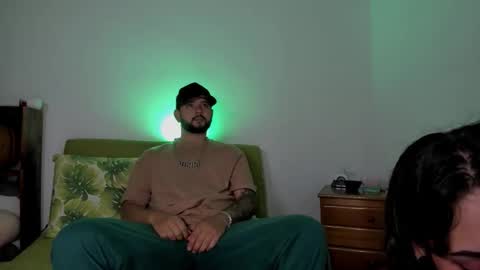 Snapshot of apolorising_ chatting on October 13, 1:29 am Lola  Apolo online show from October 13, 1:29 am