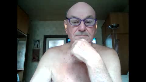 Snapshot of apony58 chatting on February 15, 1:16 pm Adam online show from February 15, 1:16 pm
