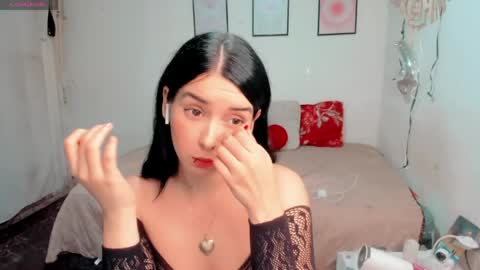 aprettyface1 online show from May 25, 9:21 pm