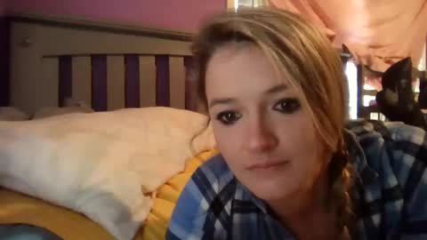 whats your fantasy online show from October 28, 8:43 pm