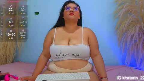 khaterin online show from November 2, 10:10 pm